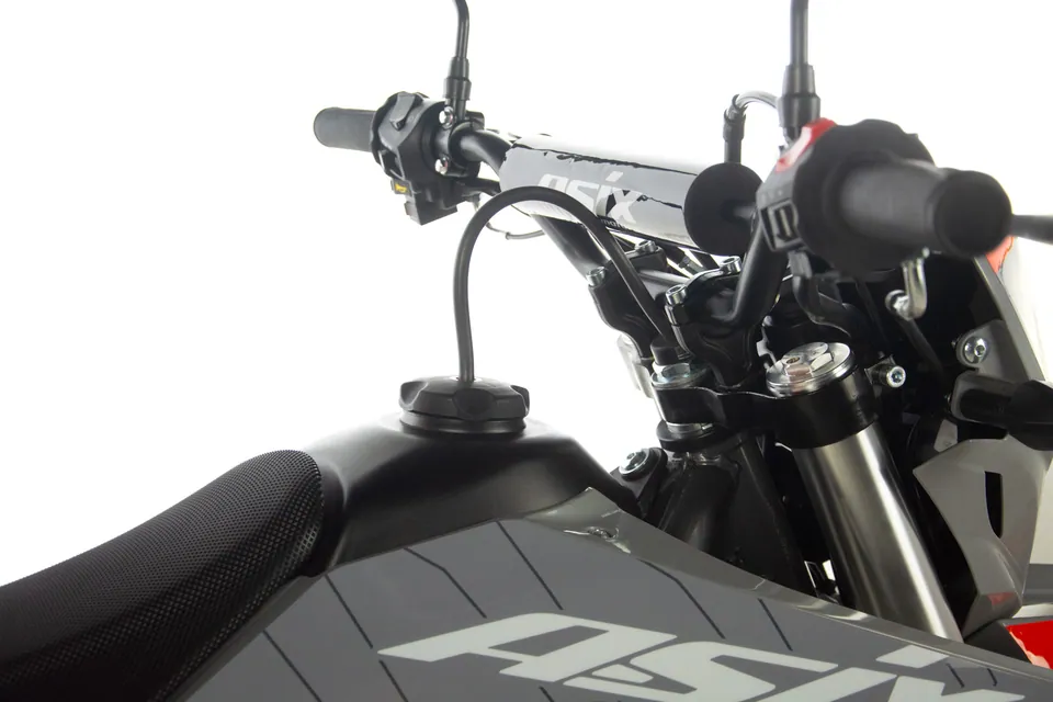 ASIX XB-82 A1 detail 22