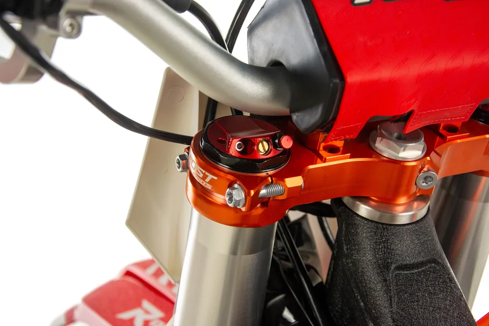 ASIX XR-99 300RS 2T detail 25